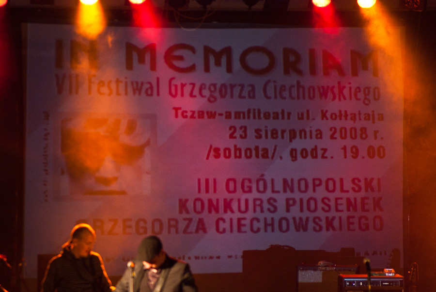 Kliknij aby zobaczyć więcej...